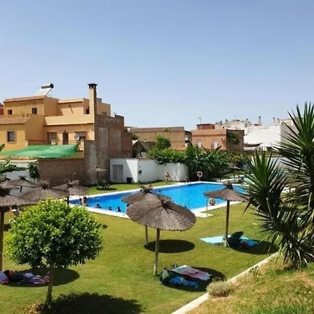 En Sevilla Con Piscina Y Parking * La Algaba
